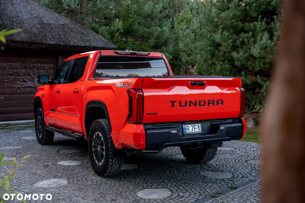 Toyota Tundra - 3
