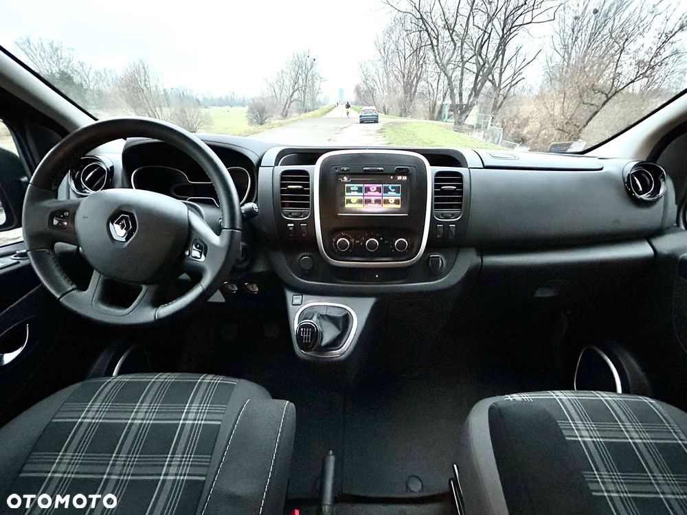 Renault Trafic - 25