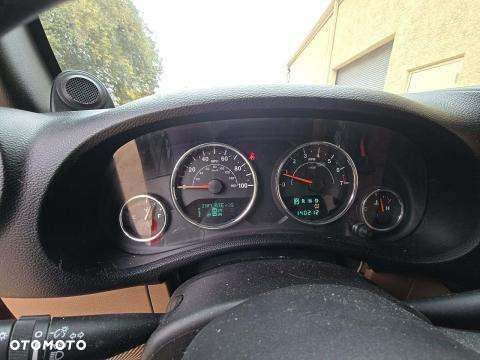 Jeep Wrangler Unlimited 3.6 Automatik Sahara - 12