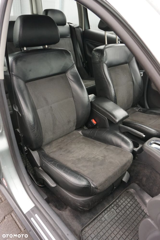 Volkswagen Passat 1.9 TDI Basis - 22