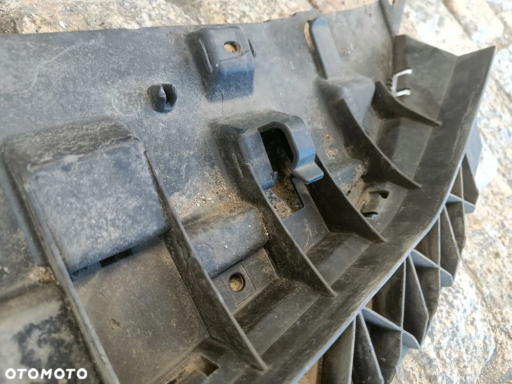 Dokładka dolna zderzaka Skoda Octavia 3 FL III lift Płyta Podłoga 5E0807611D - 10