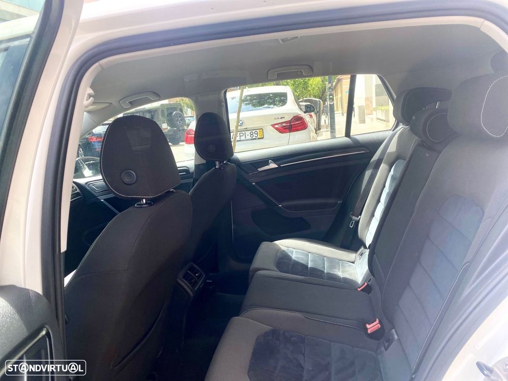 VW Golf 1.6 TDi BlueMotion Comfortline - 18