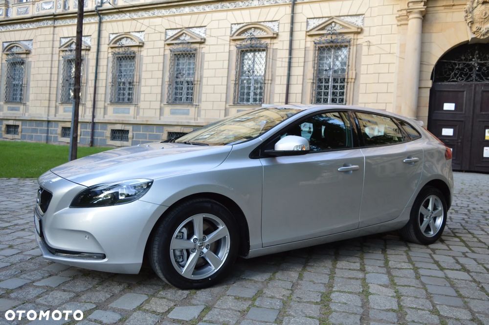Volvo V40 - 1