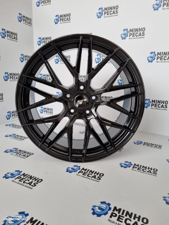 Jantes Japan Racing (JR28) em 19 Gloss Black - 8