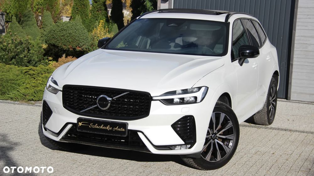 Volvo XC 60 B4 D AWD Plus Dark - 12