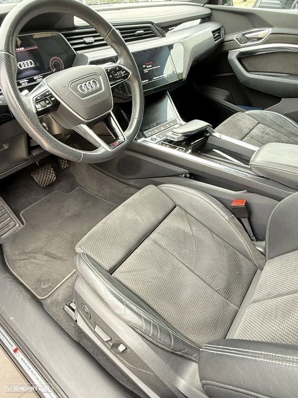 Audi e-tron 55 quattro S line - 11