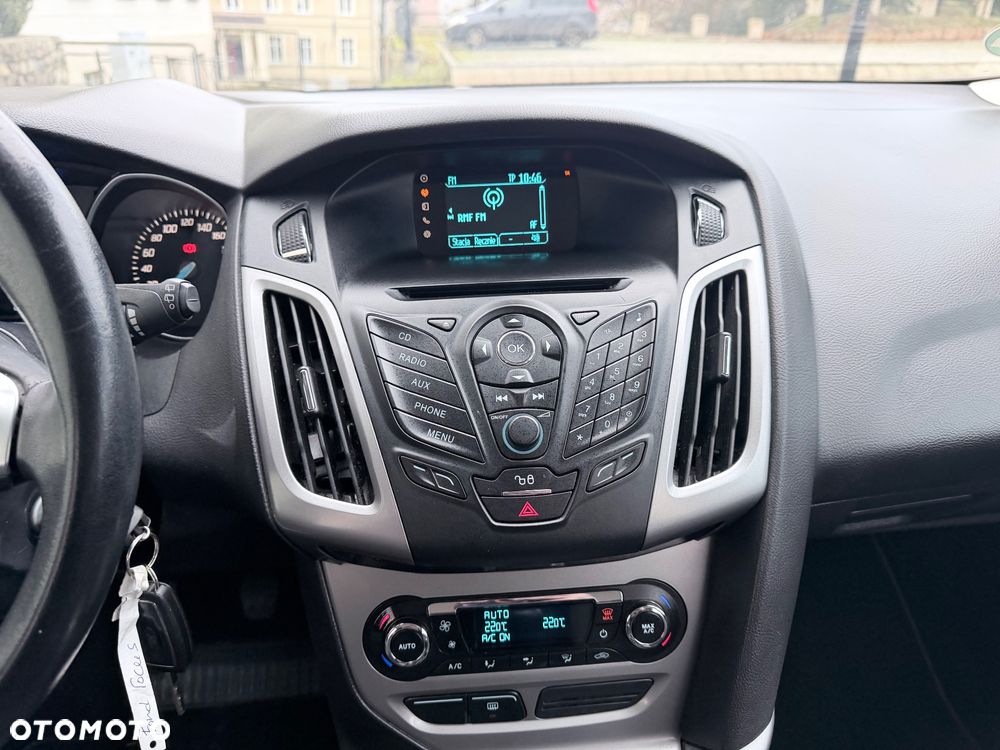 Ford Focus 1.6 Trend - 14