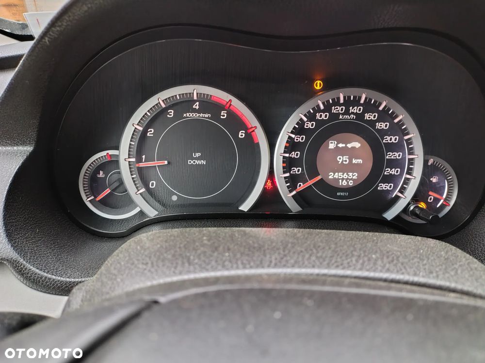 Honda Accord 2.2d Elegance - 13