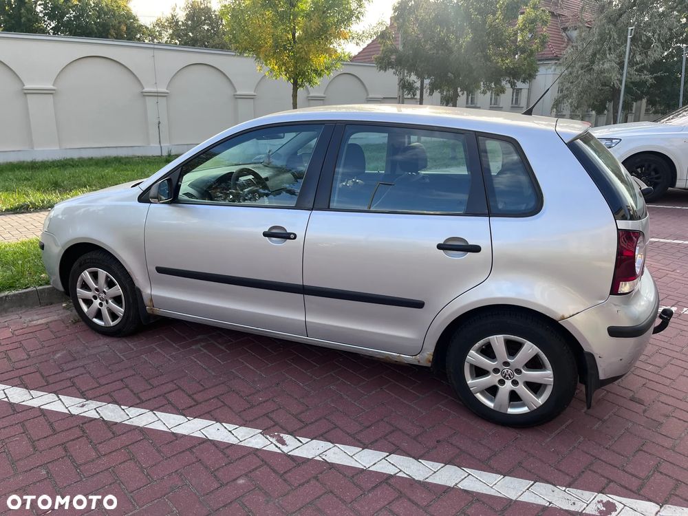 Volkswagen Polo 2008 photo 2