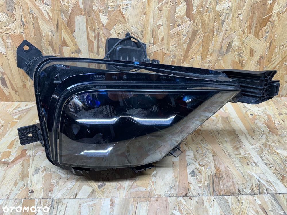 Przednia prawa lampa citroen c5 x - 1