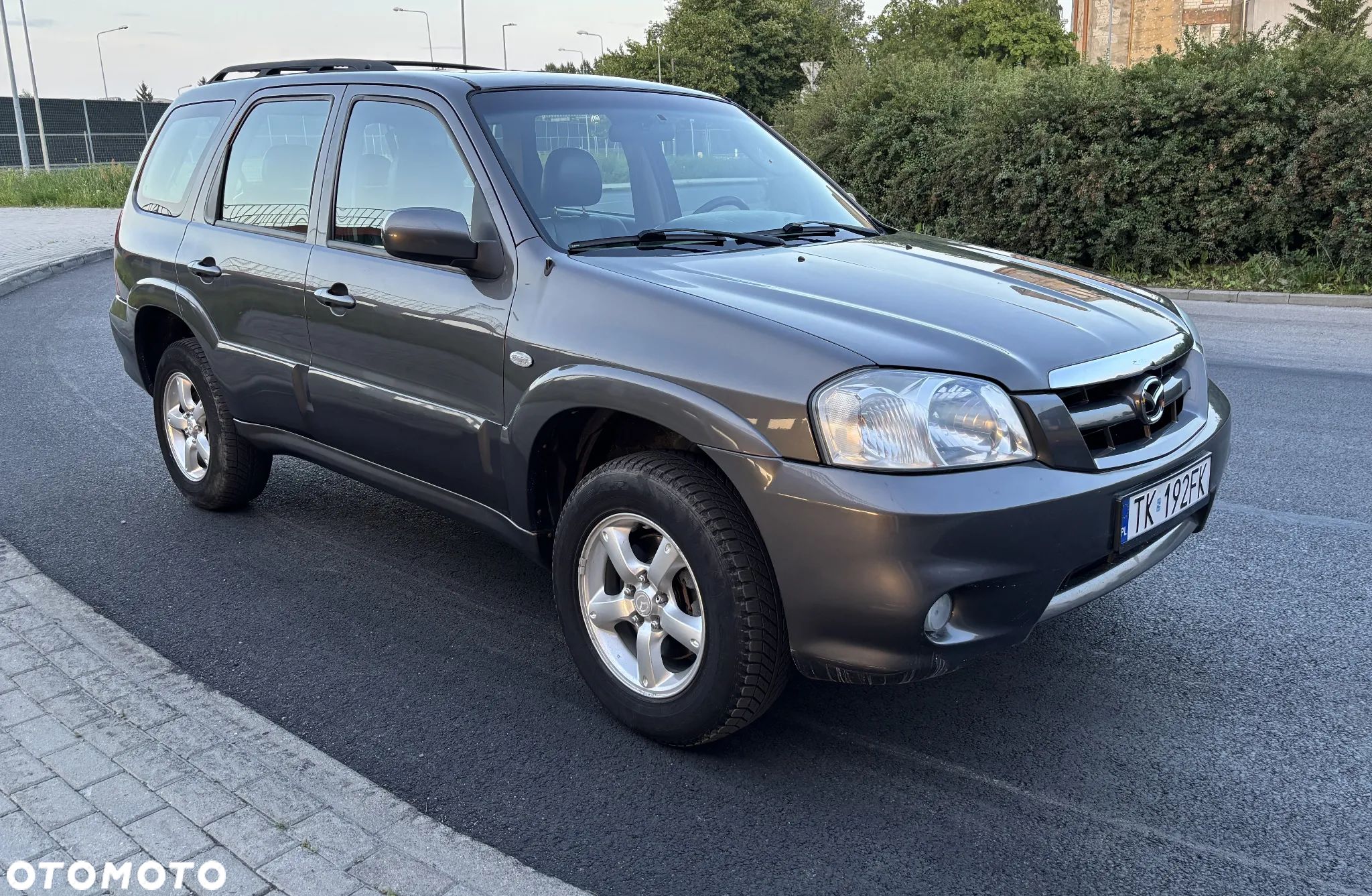 Mazda Tribute 2.3 Comfort - 1