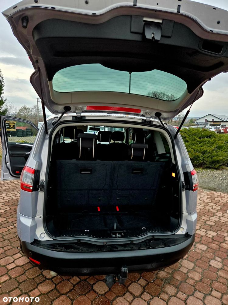 Ford S-Max 2.0 TDCi DPF Ambiente - 17