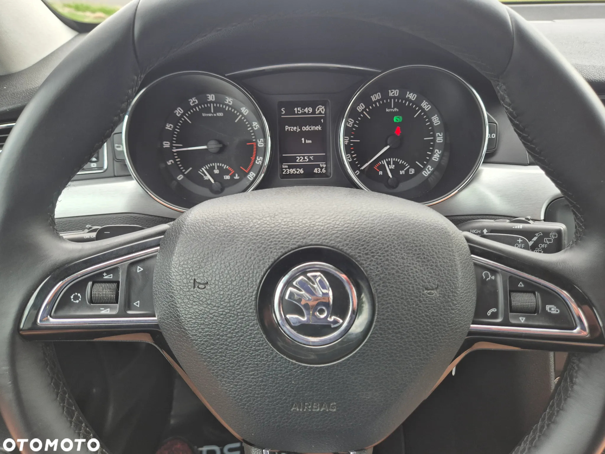 Skoda Superb 2.0 TDI DSG Exclusive - 23
