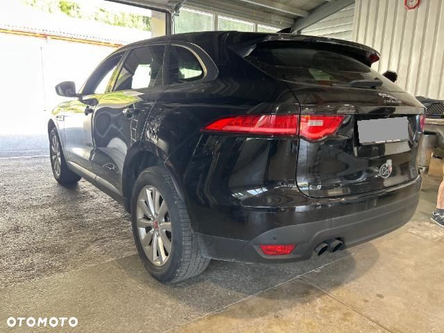 Jaguar F-Pace 20d AWD Pure - 5