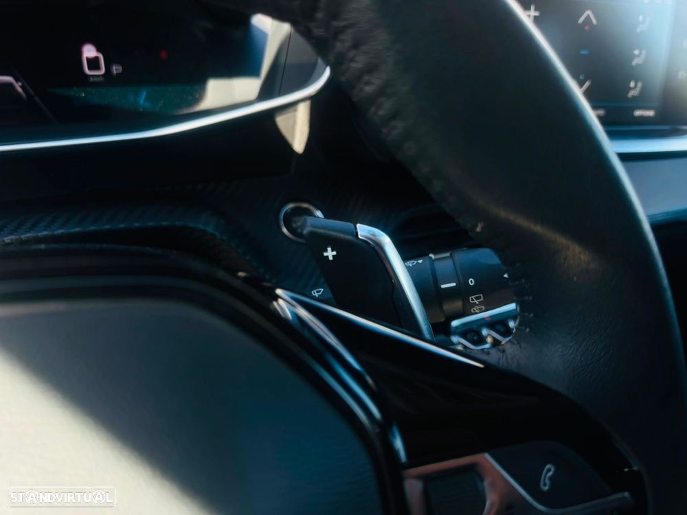 Peugeot 2008 1.2 PureTech Allure Pack EAT8 - 21