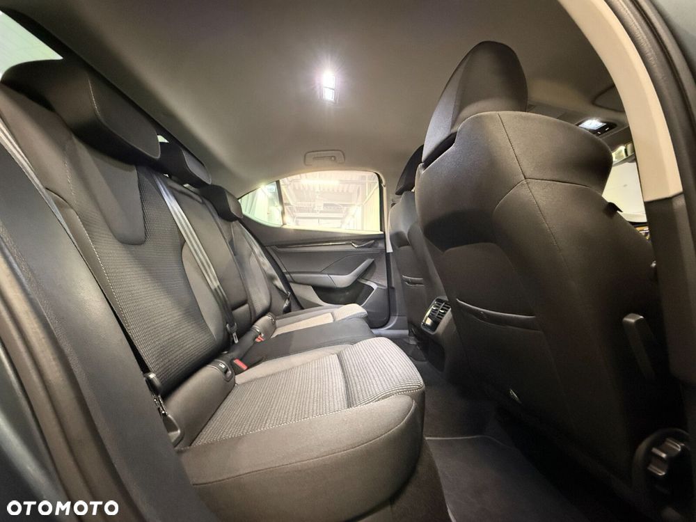 Skoda Octavia 1.5 TSI ACT Ambition - 23