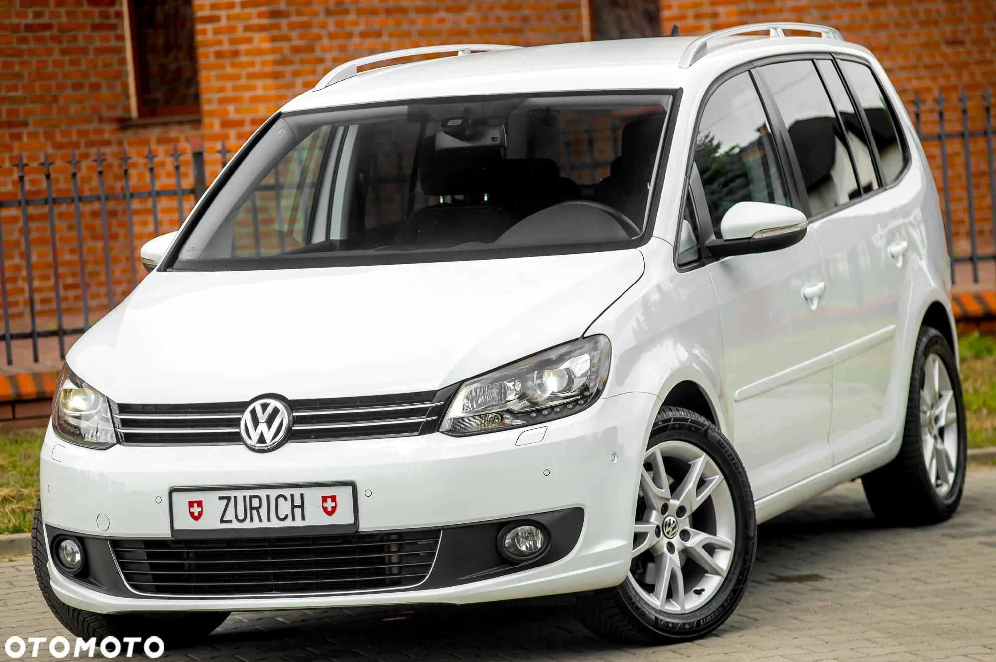 Volkswagen Touran 1.4 TSI DSG Cup - 2
