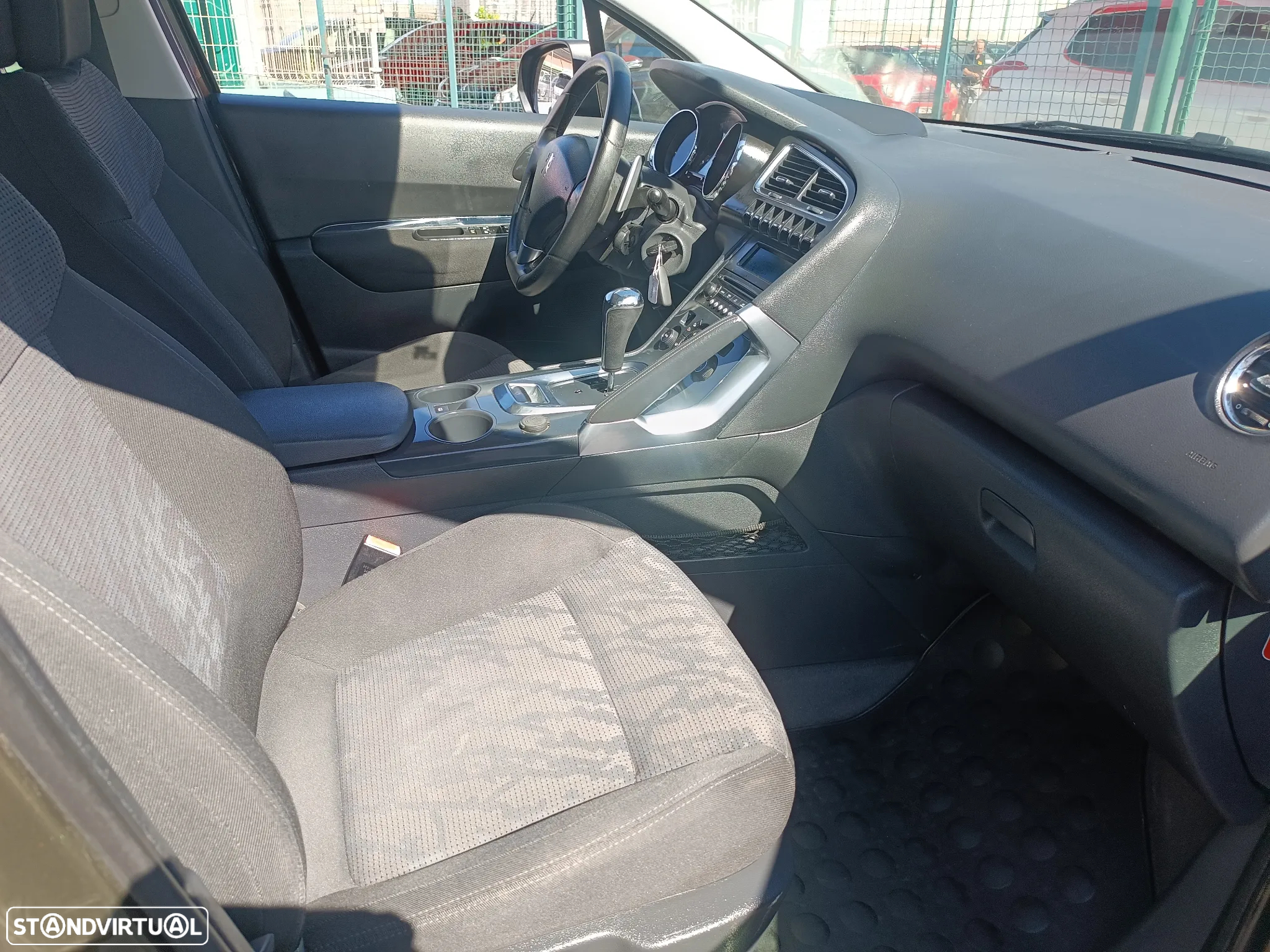 Peugeot 3008 1.6 HDi Sport CMP6 - 27
