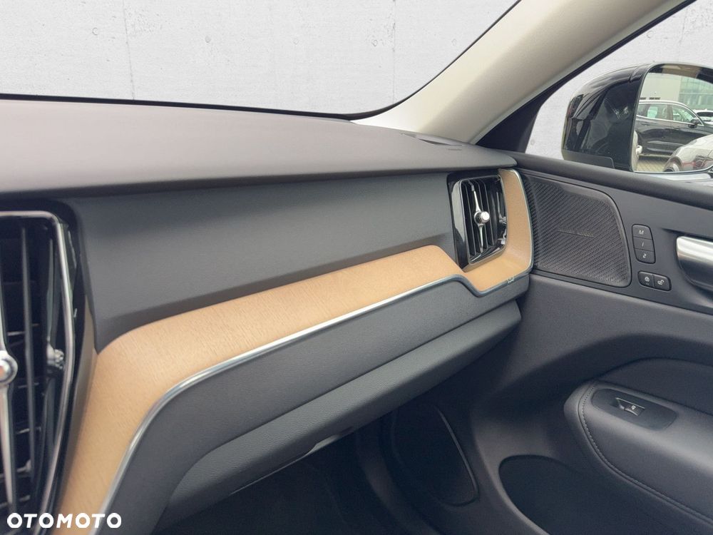 Volvo XC 60 - 28
