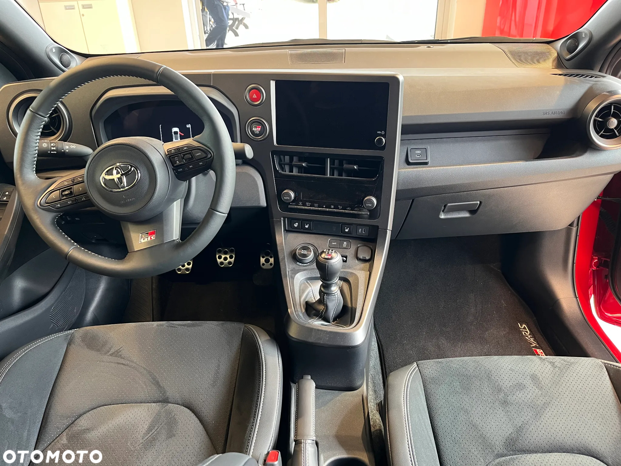 Toyota Yaris GR 1.6 Dynamic - 11