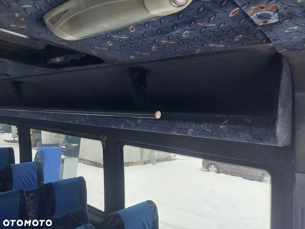 Zabudowa AUTOBUS autokarowa przeróbka na Autokar przewozy osobowe 19 Osób Mercedes Fotele Schowek półka szyberdach Okno dachowe szyby dach wyciszenie - 5