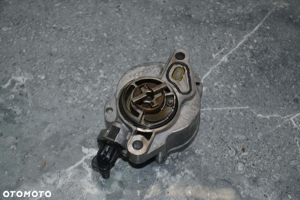 FORD FOCUS MK2 C-MAX 1,6 TDCI POMPA VACUM BOSCH 0156-2A - 2