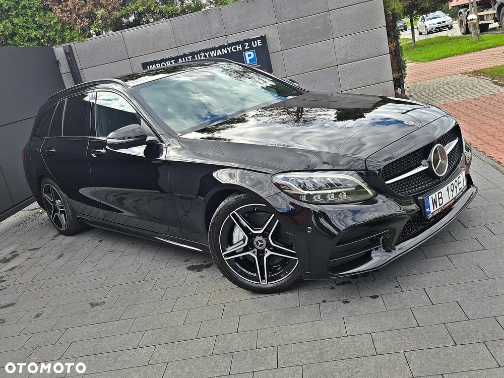Mercedes-Benz Klasa C 300 4Matic 9G-TRONIC Night Edition - 2