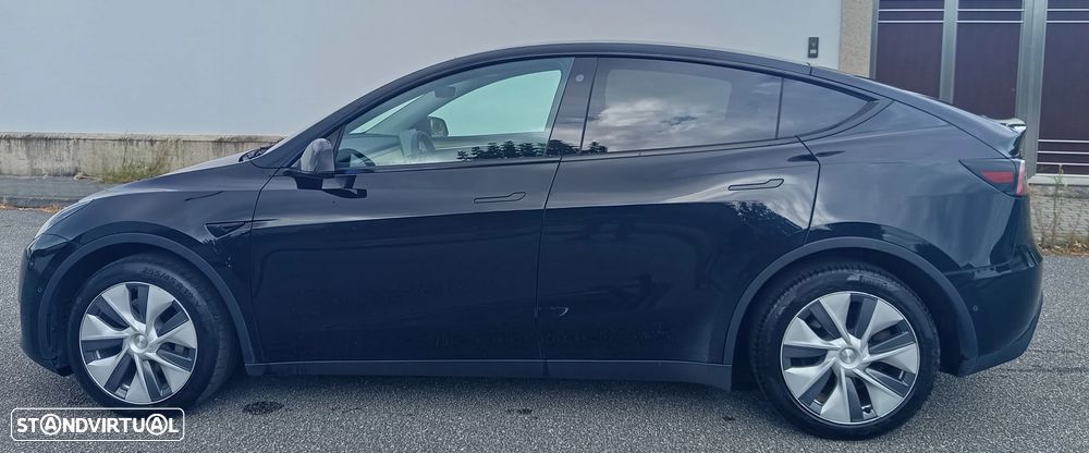 Tesla Model Y Long Range Dual Motor AWD - 5