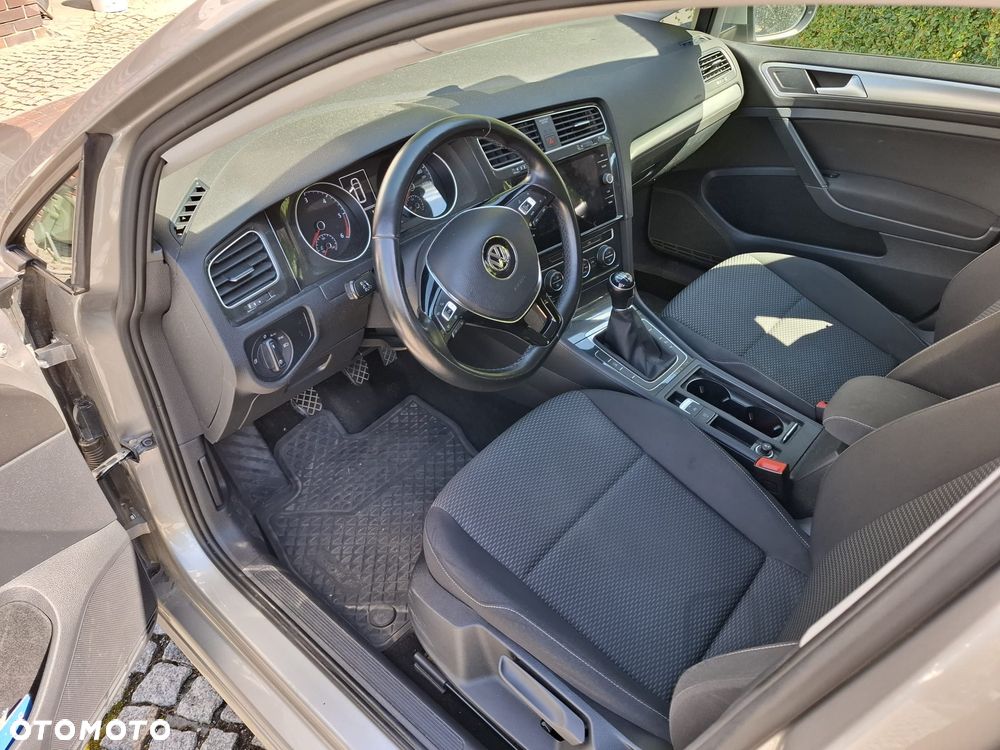 Volkswagen Golf 1.6 TDI BMT Comfortline - 5