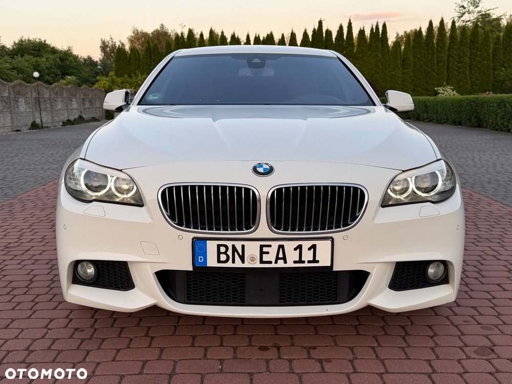 BMW Seria 5 525d xDrive - 18