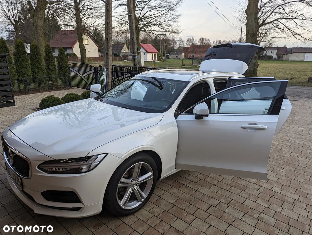 Volvo V90 D4 Momentum Pro - 9