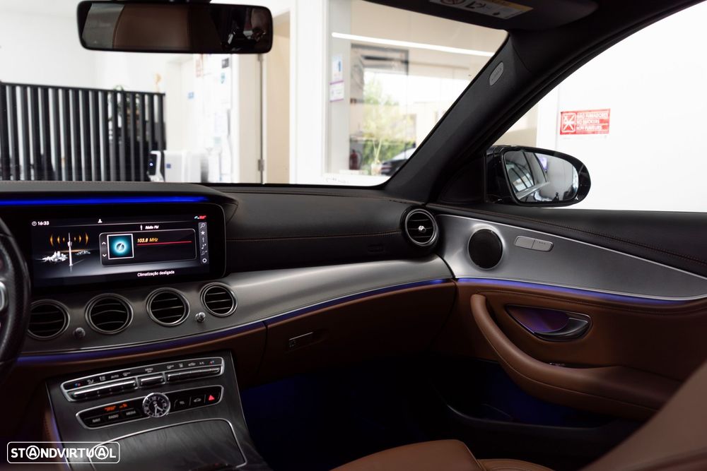 Mercedes-Benz E 300 de AMG Line - 14
