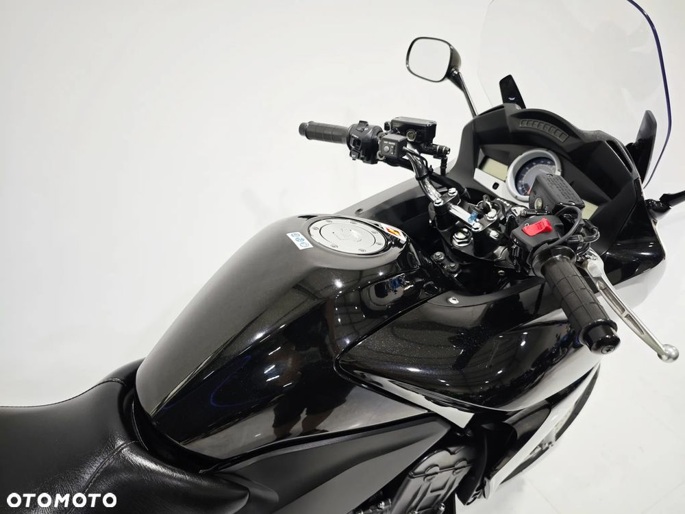 Honda CBF - 11
