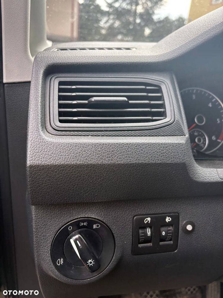 Volkswagen Caddy Maxi - 9