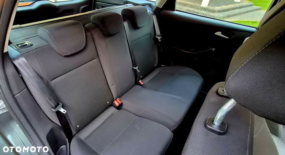 Ford Focus - 23