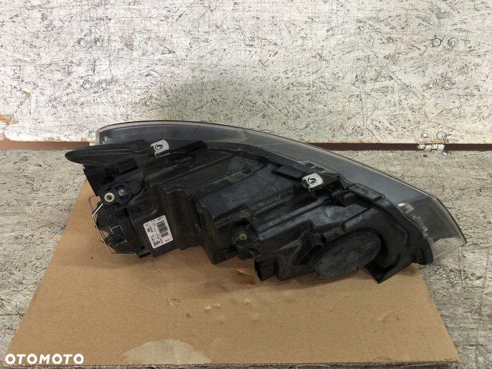 VW POLO 6R LAMPA PRZEDNIA LEWA - 2