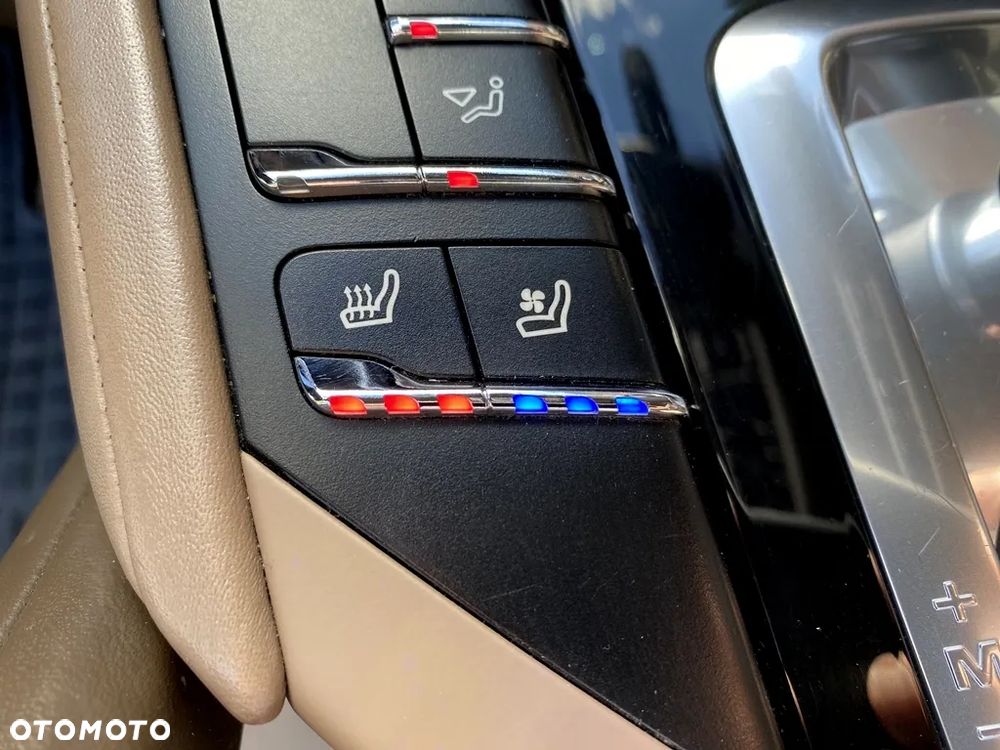 Porsche Cayenne Diesel Platinum Edition - 33