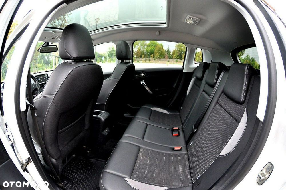 Peugeot 2008 PureTech 110 Stop&Start Business-Line - 10