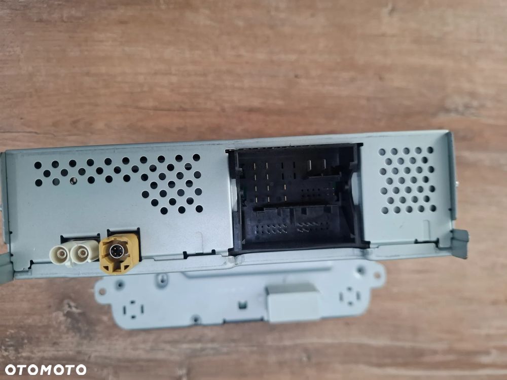 Volkswagen transporter T6 radio 1K8035150H - 2