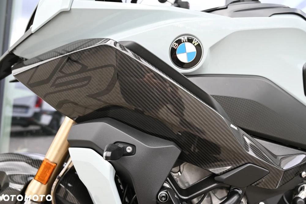 BMW XR - 37