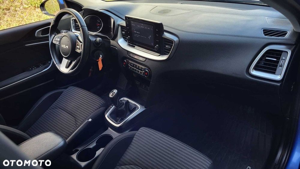 Kia XCeed 1.5 T-GDI M - 12