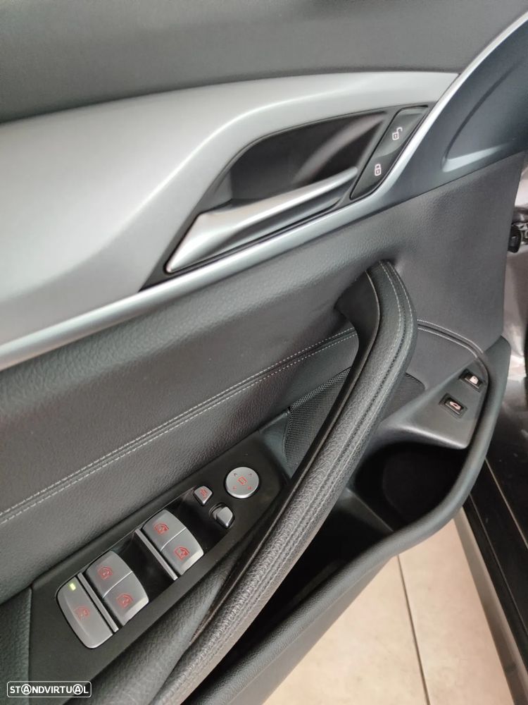 BMW 530 e Pack M - 23