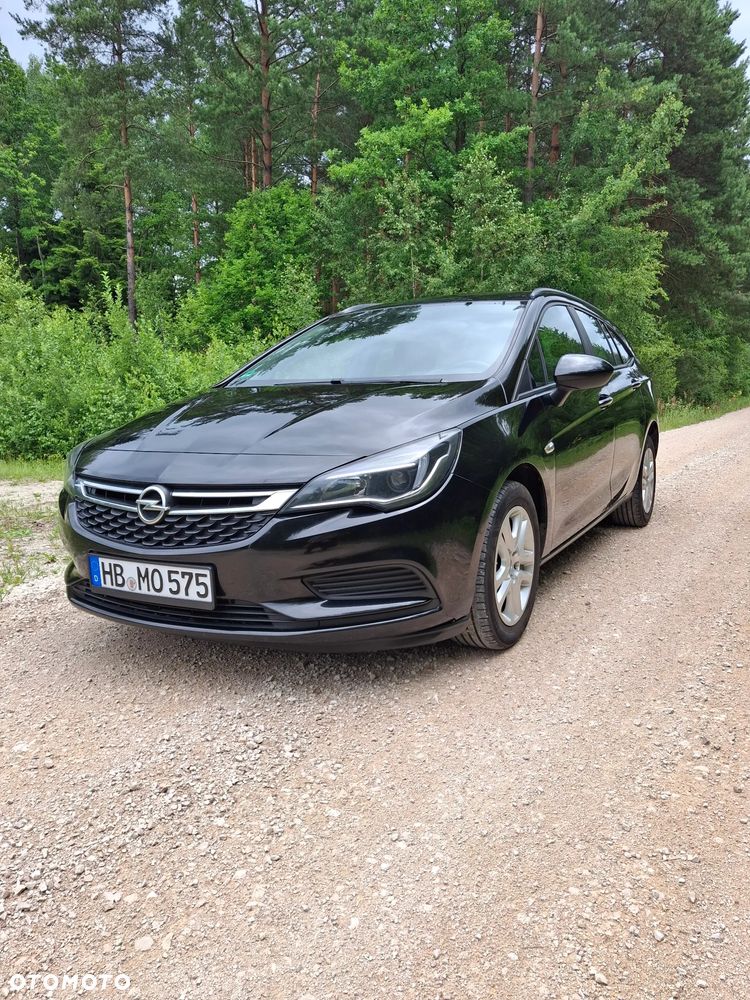 Opel Astra 1.6 CDTI Cosmo - 1