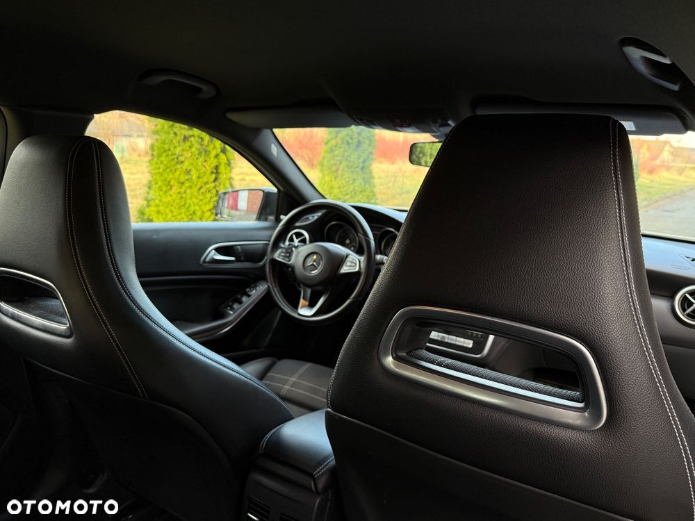 Mercedes-Benz Klasa A 220 d 4Matic 7G-DCT - 28