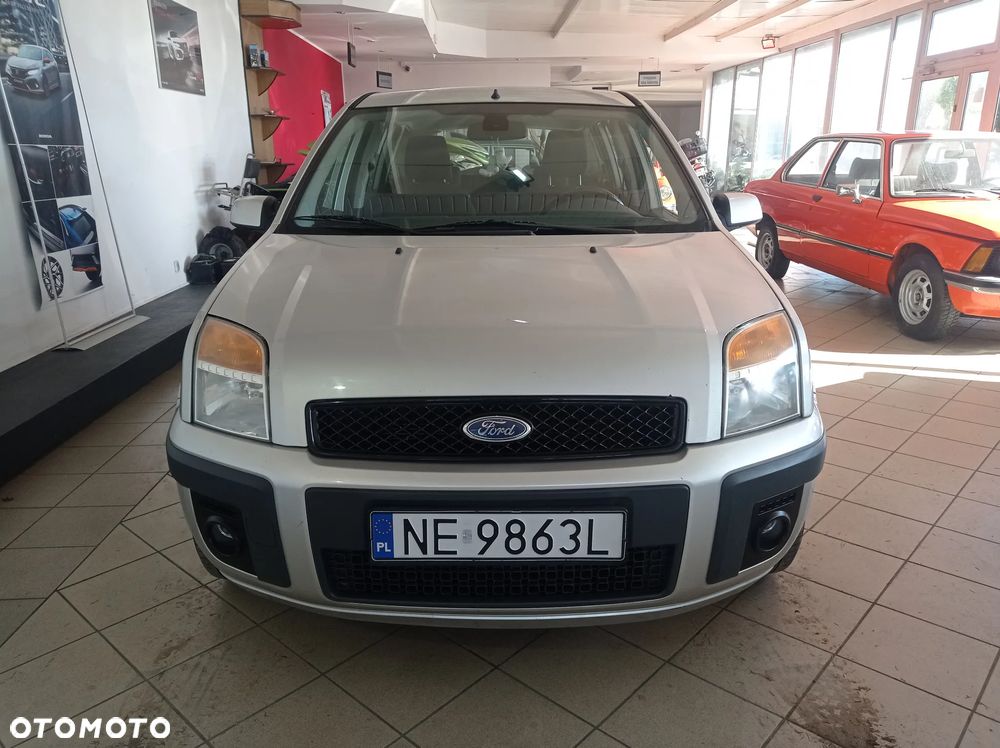 Ford Fusion 1.4 + - 7