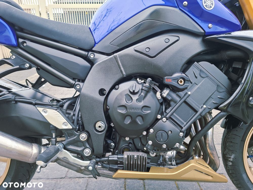 Yamaha FZ8 - 5