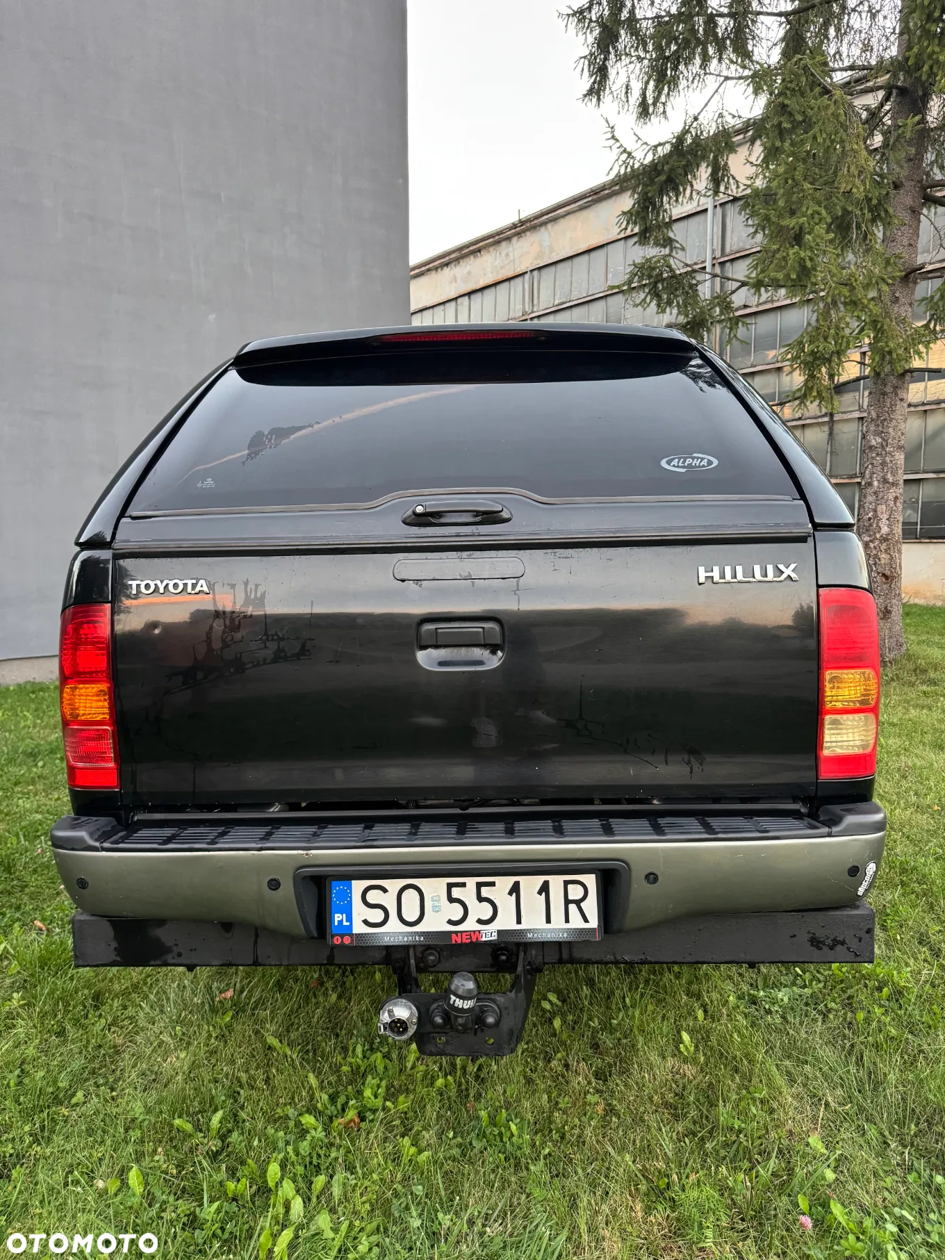 Toyota Hilux 2.5 D-4D DLX + - 7