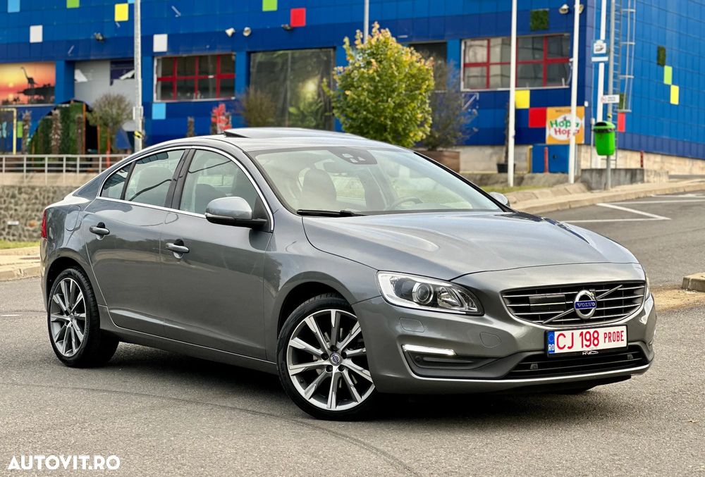 Volvo S60 D2 Geartronic Momentum - 2