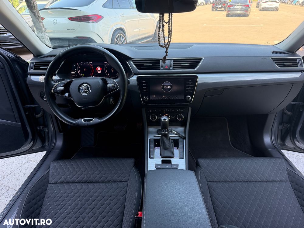 Skoda Superb 2.0 TDI DSG Ambition - 6