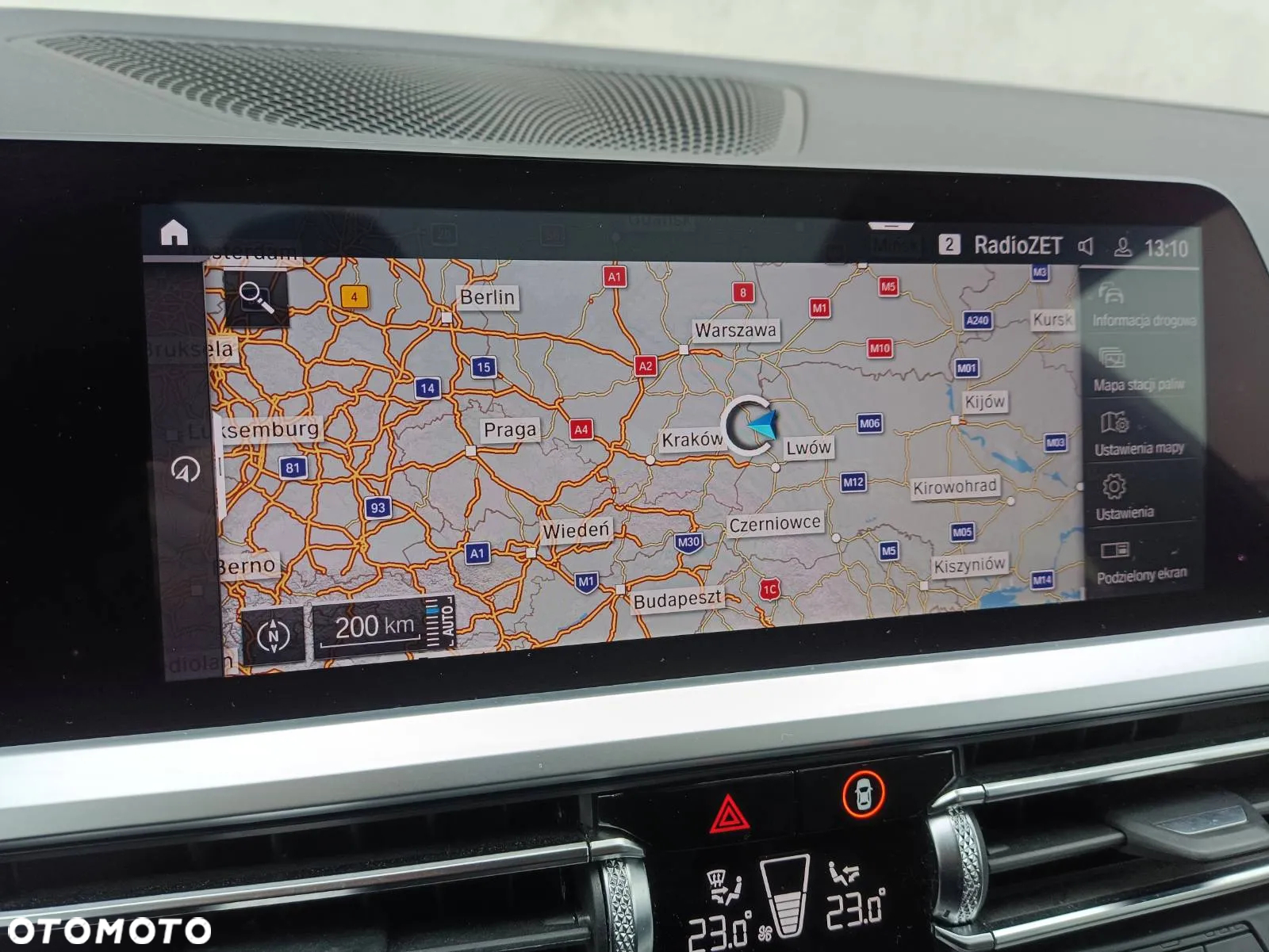 BMW Seria 3 330i - 18